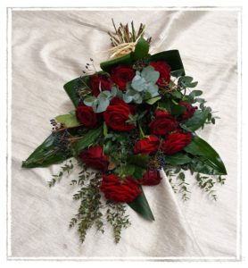 Flowerred rose sheaf